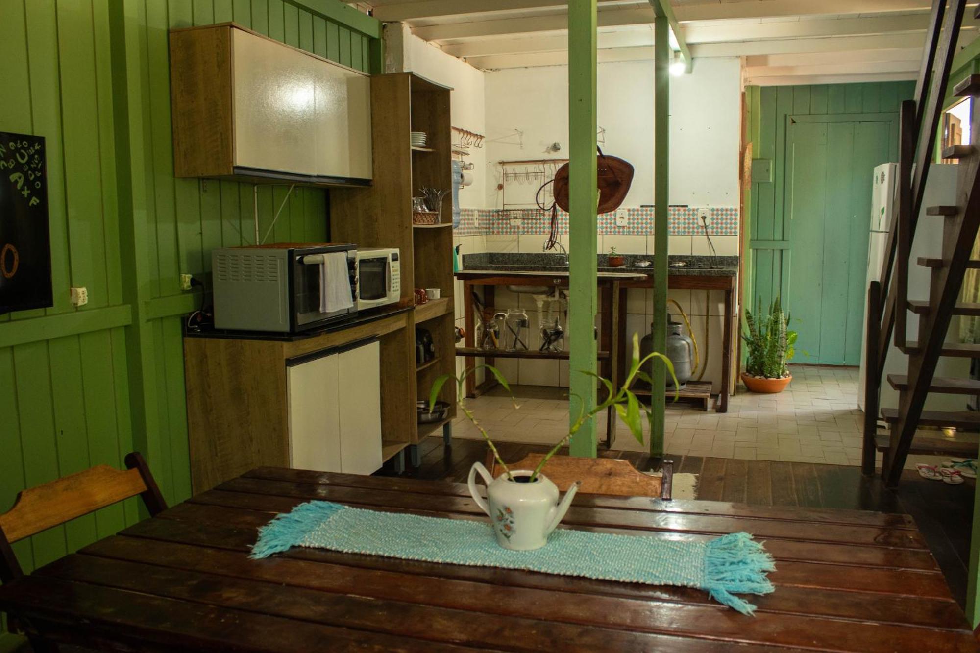 Hostel Antonio Pescador - Centro Da Guarda do Embaú Екстериор снимка