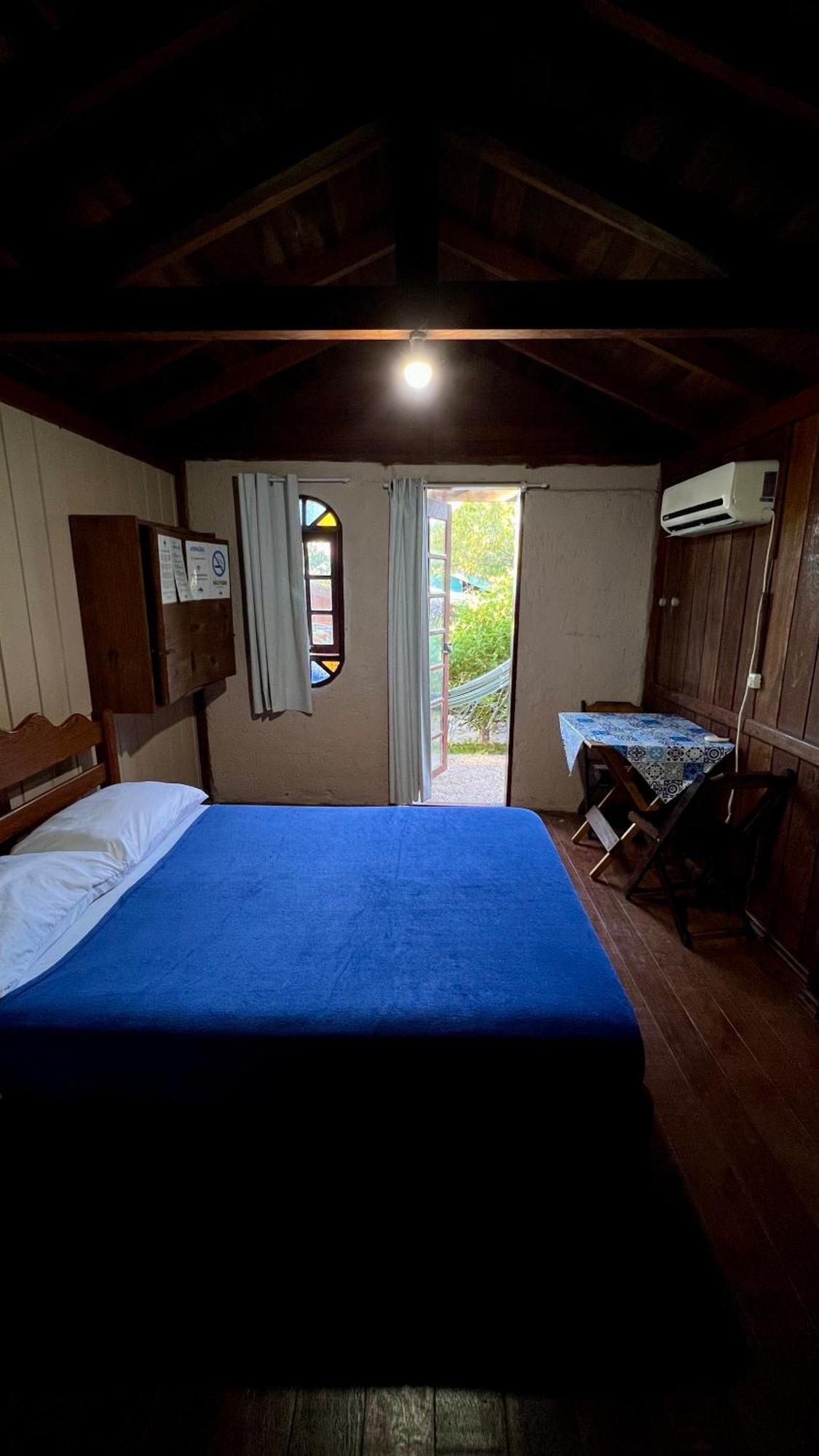 Hostel Antonio Pescador - Centro Da Guarda do Embaú Стая снимка