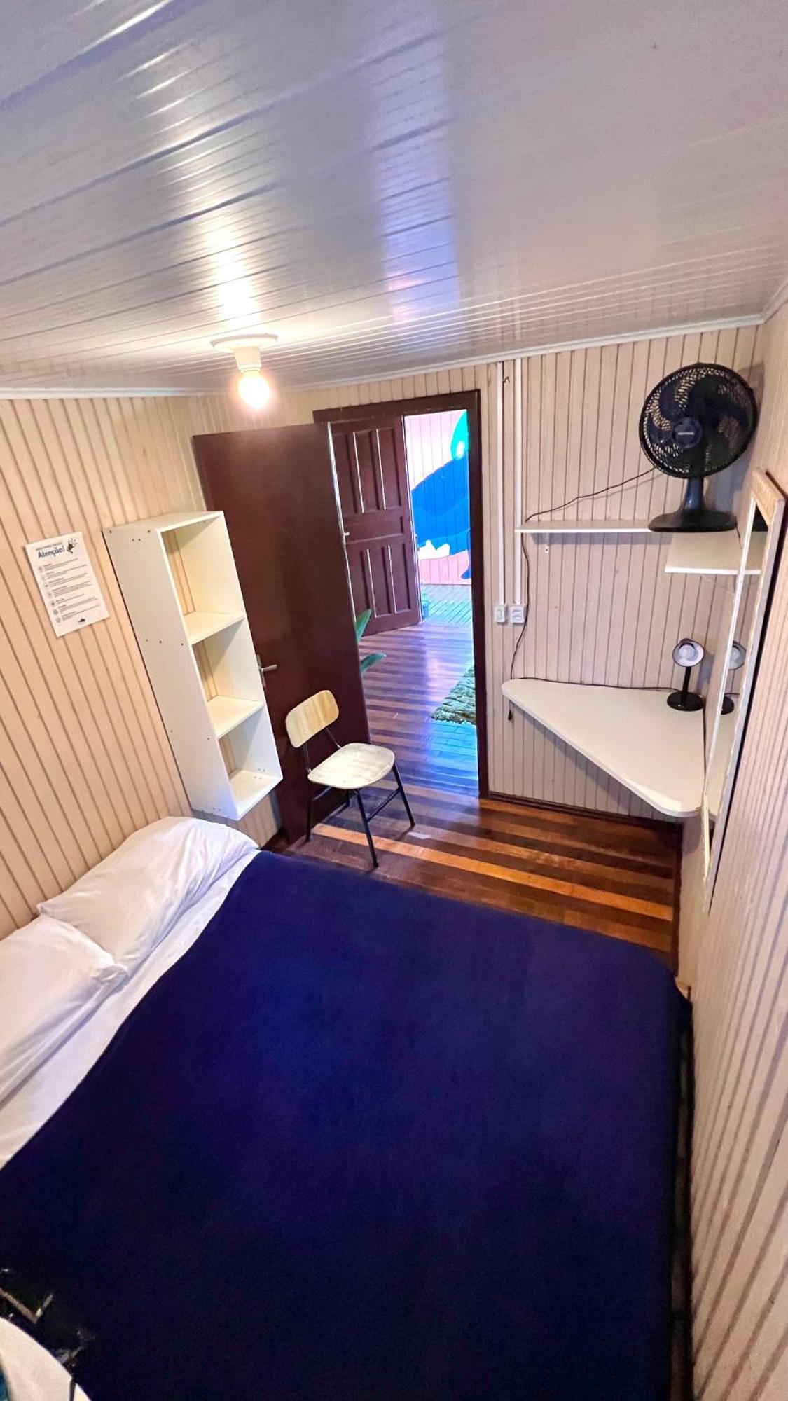 Hostel Antonio Pescador - Centro Da Guarda do Embaú Стая снимка
